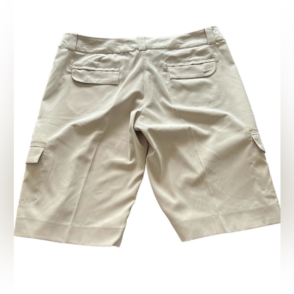 Nike Golf Women’s Shorts - Picture 2 of 8
